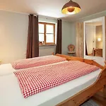 Vilstalsaege Apartman *